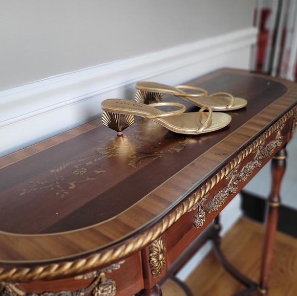 Katy Perry shoe - Picture 8 of 9